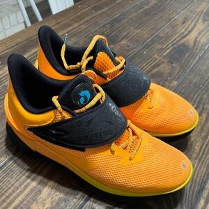 BANZITO'S TACOS X CURRY FOX 1 'NOVA ORANGE -Men’s 10.5